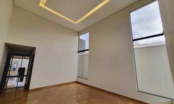 Imagem 4: Casa para venda com 213 metros quadrados com 3 quartos em Jardim Karaíba - Uberlândia - MG