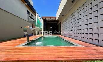 Imagem: Casa de condomínio térrea para venda possui