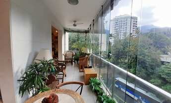 Imagem 2: FRENTE - VARANDAO 4 QUARTOS - 3 VAGAS - VISTA LIVRE E VERDE