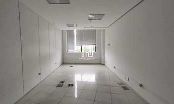 Imagem 2: Sala comercial com 141 m² para locação no Centro empresarial Mario Henrique Simonsen na Ba