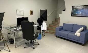 Imagem 2: Casa com 4 Quartos e 6 banheiros à Venda, 300 m² por R$ 2.200.000