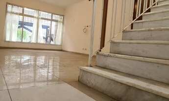 Imagem 2: Casa para venda tem 216 metros quadrados com 3 quartos em Planalto Paulista - São Paulo