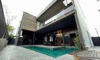 Imagem 4: Mansão MOBILIADA em Taubaté com 4 Dormitórios + Piscina com Sauna & Eletros