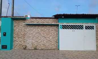 Imagem 2: Casa com piscina e energia solar ?