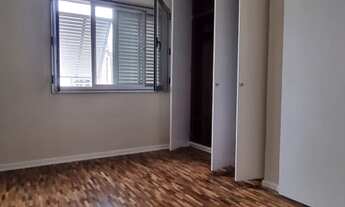 Imagem 4: Apartamento reformado para venda possui 83 metros quadrados com 2 quartos em Moema