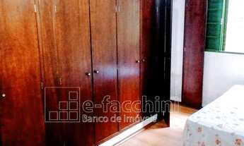 Imagem 4: Casa Terrea para venda possui 250 metros quadrados com 4 quartos em Vila Haro - Sorocaba