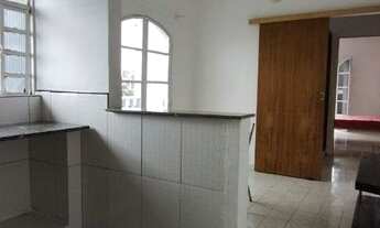 Imagem 4: Apartamento 01 quarto de frente para a rua Semi mobiliado com sacada