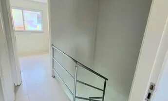 Imagem 6: Excelente residência com 03 quartos, sendo 01 quarto no 1º pavimento, com fác