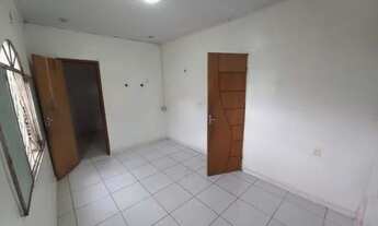 Imagem 6: Casa no Campo Dourado com 3 quartos sendo 2 suítes, 3 vagas , com quintal, no Bairro da Ci