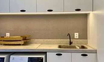 Imagem 4: Belíssima casa de esquina a venda em residencial de alto padrão