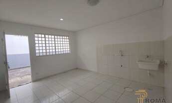 Imagem 4: Casa com 1 dormitório para alugar, 50 m² por R$ 825,00/mês - Hauer - Curitiba/PR