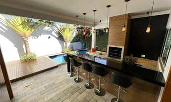 Imagem 2: Casa para Venda em Maringá, Zona 06, 3 dormitórios, 1 suíte, 3 banheiros, 4 vagas