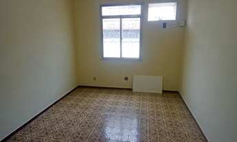 Imagem 2: Casa Duplex com Terraço em Vista Alegre