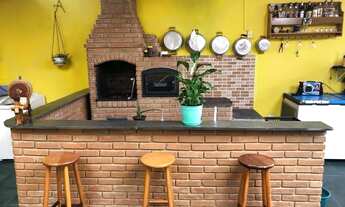 Imagem 5: Casa com piscina