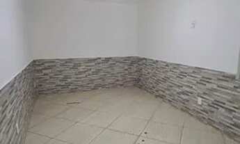 Imagem: Casa com 02 quartos, em condomínio fechado