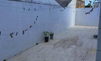 Imagem 3: Apartamento térreo com 55,47m² + área privativa de 50m² - R$ 350.000,00