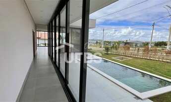 Imagem 3: Casa Térrea em condomínio de Luxo no Lago Corumbá IV