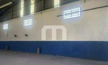 Imagem 3: Galpão para venda e locação com 850m, em 2 pavimentos, pé direito c/6m e 6 vagas