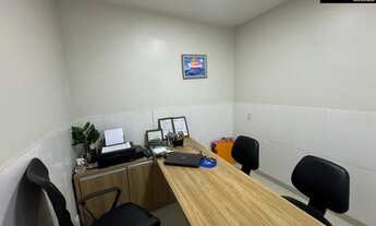 Imagem 7: Casa no Setor Coimbra, Av. Perimetral, Sala comercial na frente, 4 Quartos, Lote 450 m²