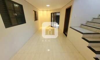 Imagem 2: Casa sobrado para locação no bairro Tibery