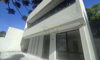 Imagem: Sobrado Triplex no Bairro Alto em Curitiba