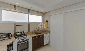 Imagem 7: Apartamento amplo com 3 dormitórios, 1 suíte e com 1 vaga no Petrópolis