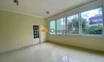 Imagem 5: Imobiliária Orientta Aluga Casa com 4 Quartos sendo 1 Suíte com Hidromassagem