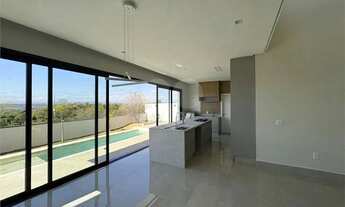 Imagem 8: Casa à venda ou para alugar com 4 quartos, sendo 4 suítes, no condomínio Alphaville Castel