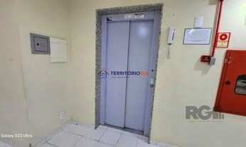 Imagem 7: Apartamento em Porto Alegre, no bairro Cavalhada, com 2 dormitório(s), e 2 banheiros, à ve