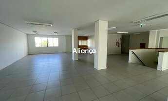 Imagem 5: Sala e Conjunto comercial em andar inteiro para locação com alarme, cozinha e cofre no bai