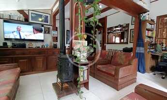 Imagem 2: Casa em condomínio no bairro Carlos Guinle à venda com 3 quartos , sendo 2 suites , com 15