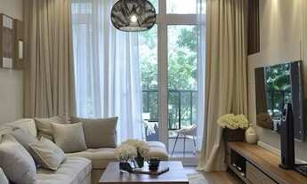 Imagem 2: Aprt 2 ou 3 quartos c varanda no centro do rio ! Vlt e onibus na porta !