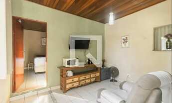 Imagem: Casa à Venda - Vila Guilhermina, 2 Quartos