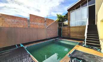 Imagem 3: Casa sobrado de 257m² com 04 suítes para locação em condomínio - Alphaville Ribeirão Preto