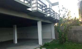 Imagem 6: Casa na Riviera com perfil Residencial/Comercial com garagem coberta para 08 carros