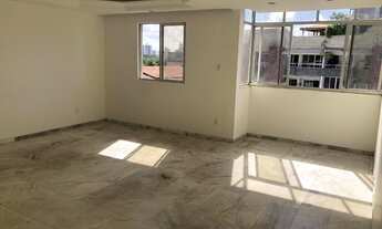 Imagem: Apt 3/4 Costa Azul amplo.158m2.Dependencia!R$330.000.Rua