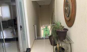 Imagem 2: Sobrado à venda no bairro Morada da Colina