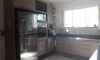 Imagem 7: EXCELENTE CASA EM CONDOMINIO FECHADO COM 3 QUARTOS