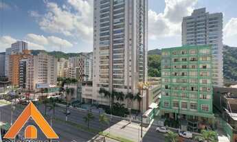 Imagem 6: Pé na areia, caipirinha, água de coco, a cervejinha..