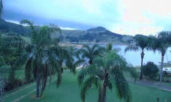 Imagem 3: Chácara De 1.300 m² Frente para Represa - Casa De 04 Dormitórios