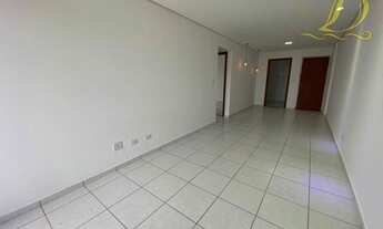 Imagem 3: Apartamento de 2 quartos com sacada e vista do mar à venda na Vila Guilhermina, aceita fin