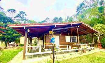Imagem 2: Casa para Venda em Teresópolis, Fazenda Suiça, 4 dormitórios, 1 suíte, 2 banheiros, 2 vaga