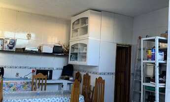 Imagem 6: Sobrado para venda possui 300 metros quadrados com 4 quartos em Parque 10 de Novembro - Ma