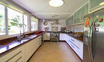 Imagem 3: Alto de Pinheiros 700 M² , COM 12 VAGAS , PONTO EXCELENTE PARA CLINICAS MEDICAS,AGENCIAS