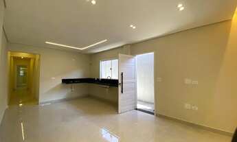 Imagem 2: Casa para venda tem 69 metros quadrados com 2 quartos em Maracanã - Praia Grande - SP