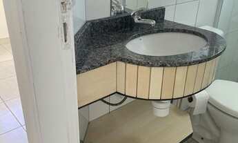 Imagem 4: Apartamento para aluguel com 52 metros quadrados com 2 quartos em Água Verde - Curitiba