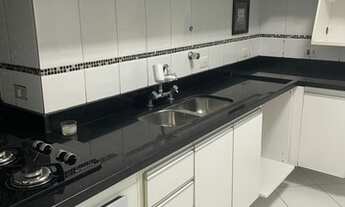 Imagem 4: Vago, Repleto de Armários. É Só Mudar!!!