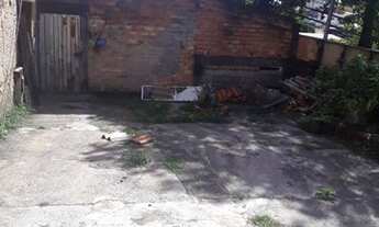 Imagem 2: OPORTUNIDADE Casa com 2 dormitórios