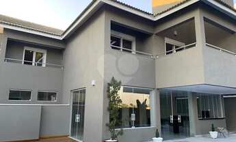 Imagem 4: Casa em condomínio com segurança 24 horas