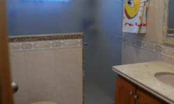 Imagem 3: Casa Triplex com terraço coberto, 4 quartos - 318m²